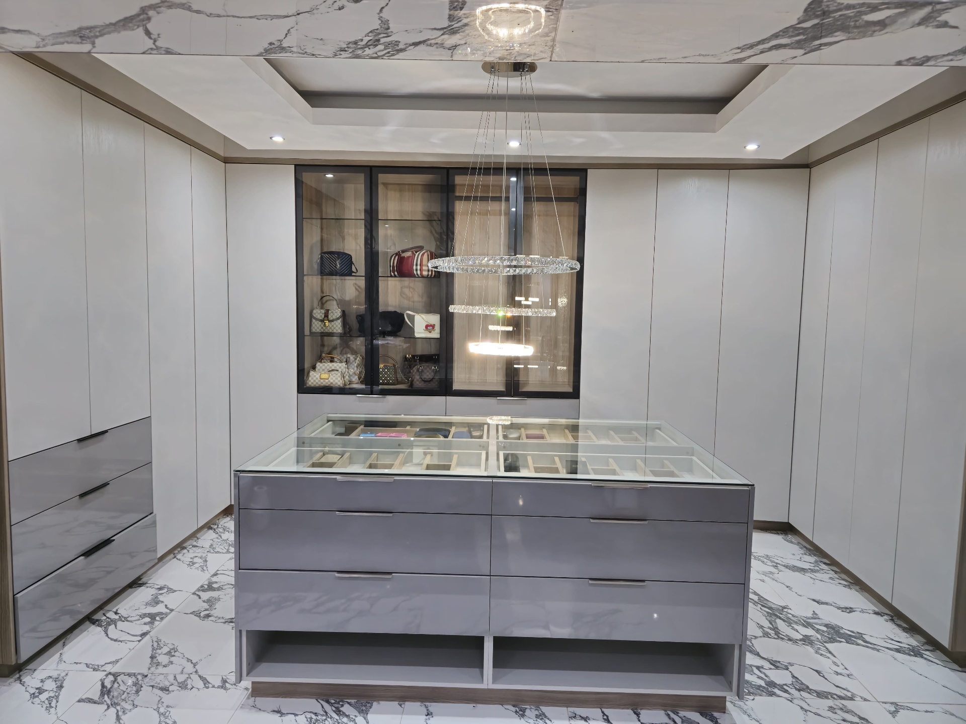 Walk-in Closets